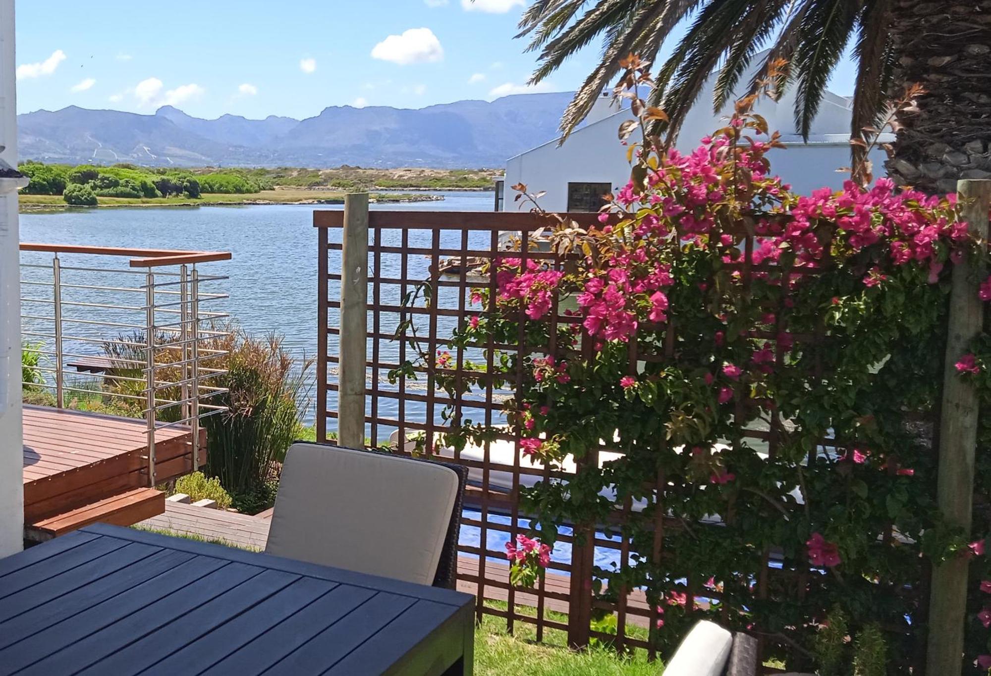 Vlei Cove Guesthouse Cape Town Exterior photo
